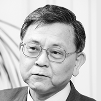 藤岡信勝